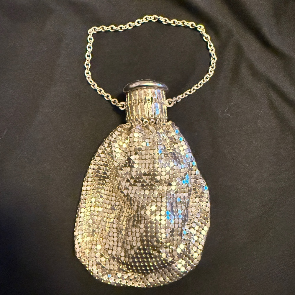1920's Whiting And Davis Silver Mesh Wristlet